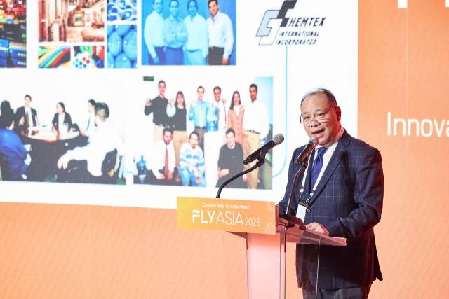 플라이아시아 2025의 기조연설 중인 조조 플로렌스 플러그앤플레이 부회장. 부산창투원 제공