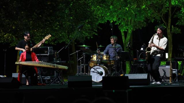 김해 모산공원에서 열리는 ‘김해가야금축제’ 파크콘서트 현장 모습./김해문화관광재단/