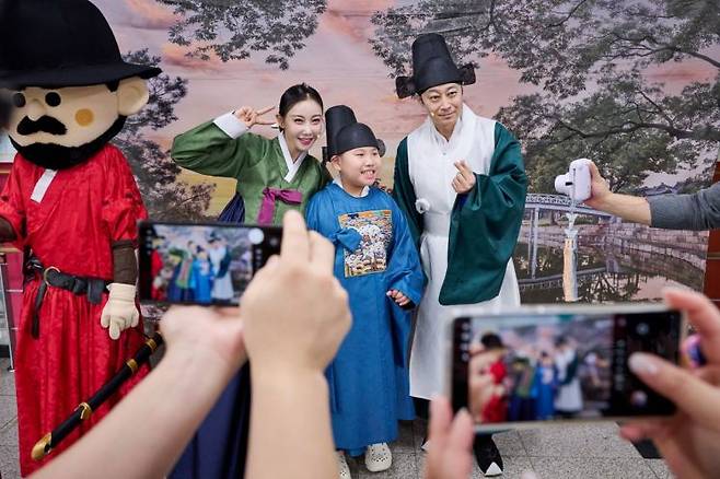 '2025 궁,바퀴를 달다' 행사 모습. 국가유산청 궁능유적본부 제공