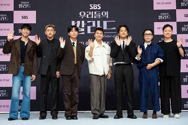 ▲ 대니구 크러쉬 정승환 전현무 차태현 정재형 정익승 PD(왼쪽부터). 제공| SBS