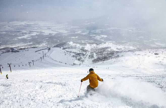 홋카이도 니세코에서 즐기는 스키