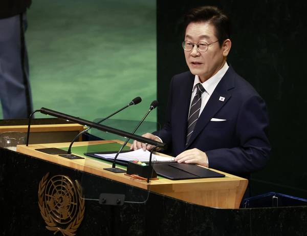 이재명 대통령이 23일(현지시간) 미국 뉴욕 유엔본부 총회장에서 기조연설을 하고 있다. 2025.9.24 /연합뉴스