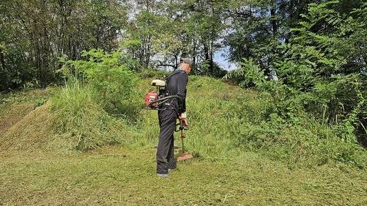 충북 일부 시군은 고향사랑기부 답례품으로 벌초 대행 서비스 이용권을 제공하고 있지만 신청자가 거의 없다. /강신욱기자