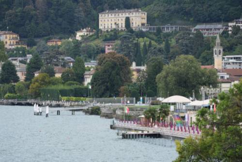 ◇육동한 춘천시장 등 시 대표단은 23일(현지 시간) 이탈리아 북부 코모 호수의 정원 복합 공간