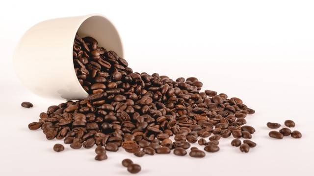 과도한 카페인 섭취는 다양한 부작용을 일으킬 수 있다|출처: 게티이미지뱅크