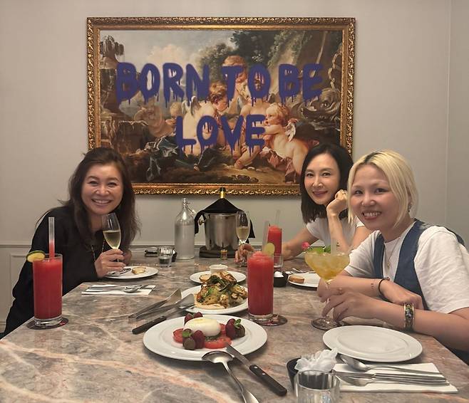 오은영, 채시라, 알리(왼쪽부터). 사진 | 채시라 SNS