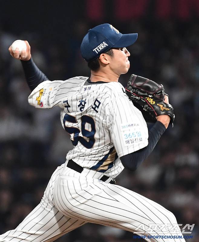 24일 창원 NC파크에서 열린 KBO리그 NC와 LG의 경기. 선발 투구하고 있는 NC 구창모. 창원=송정헌 기자songs@sportschosun.com/2025.09.24/