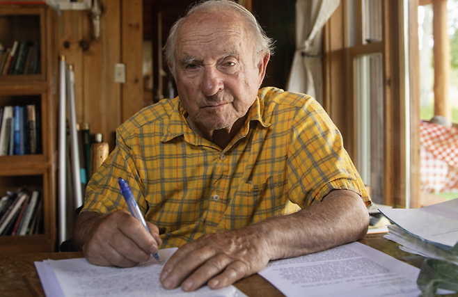 세계적 아웃도어 브랜드 파타고니아를 창립한 이본 쉬나드. 파타고니아 홈페이지