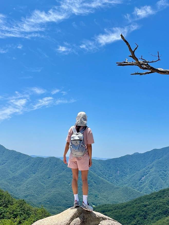 칠보산을 찾은 이시영 인스타그램 @leesiyoung38