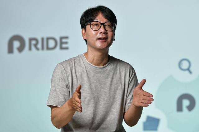 이민철 라이드 대표는 "테슬라가 시작한 딜러없는 자동차 판매가 전 세계로 확산되고 있다"며 "자동차 판매도 소비자에게 정보를 제공하는 콘텐츠와 앱을 통한 서비스로 승부해야 한다"고 강조했다. 남동균 인턴기자