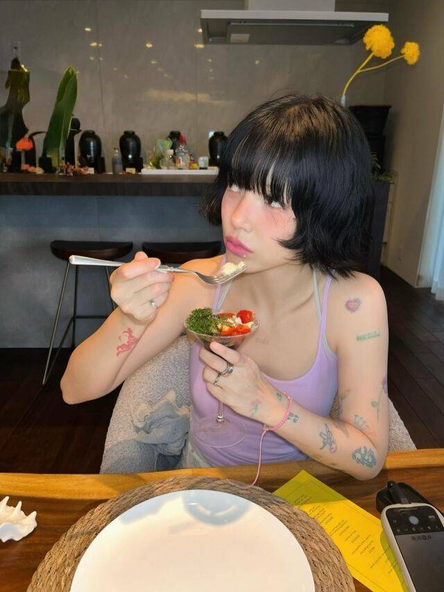 지민 / 소셜미디어