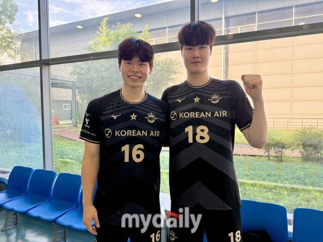 대한항공 정한용과 최준혁./이보미 기자