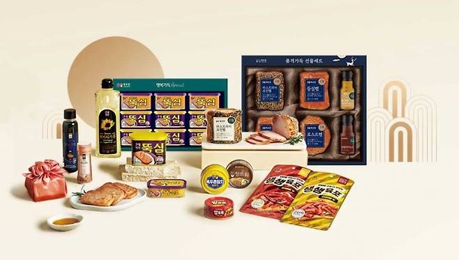 ‘농협목우촌’ 추석 선물세트. 농협경제지주 제공