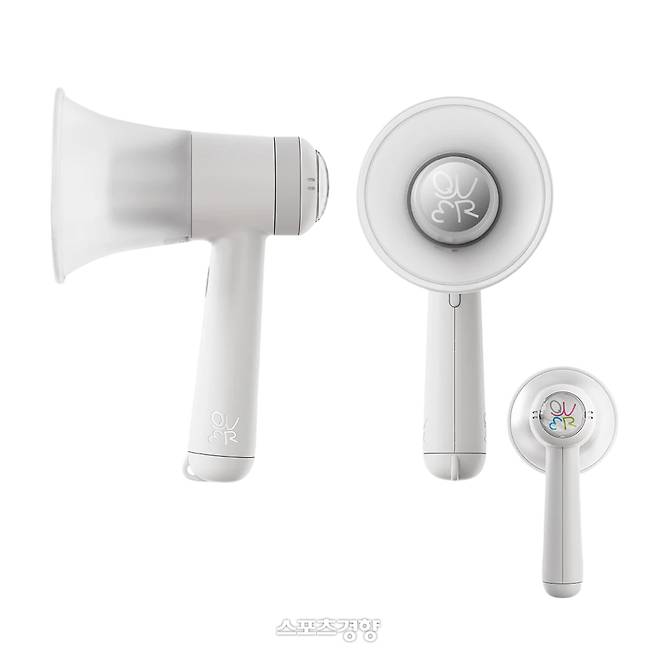 QWER의 응원봉 디자인.