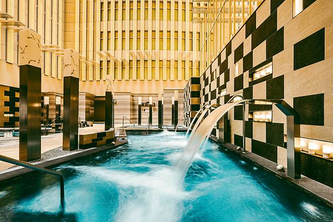 가오슝의 휴식처, 스파 풀 ©가오슝 메리어트 호텔