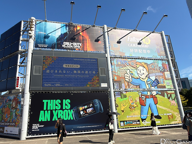 입구부터 게임과 관련된 다양한 방식의 소개가 이어졌다