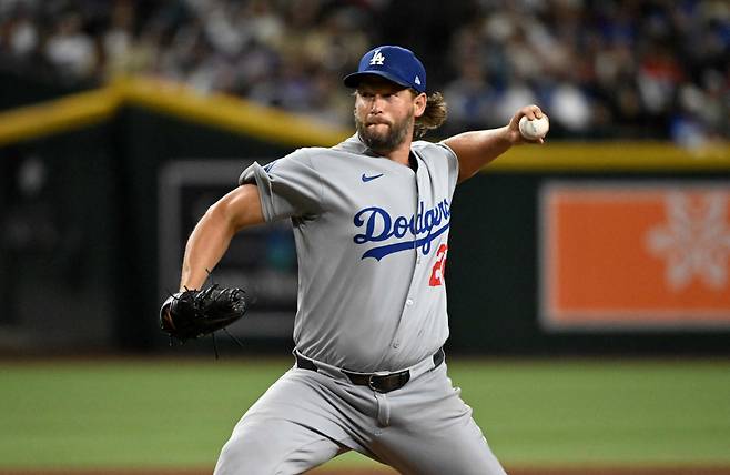 6년 만에 정규시즌에 구원 등판한 LA 다저스 클레이튼 커쇼. AFP연합뉴스