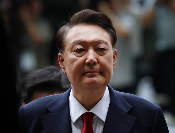 윤석열 전 대통령이 두 번째 구속 전 피의자심문(영장실질심사)를 받기 위해 지난 7월 9일 오후 서울 서초구 중앙지방법원으로 출석하고 있다. 뉴스1