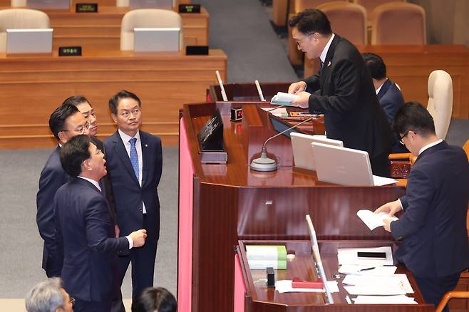 패스트트랙 지정 동의의 건 개표 논란 / 사진=연합뉴스