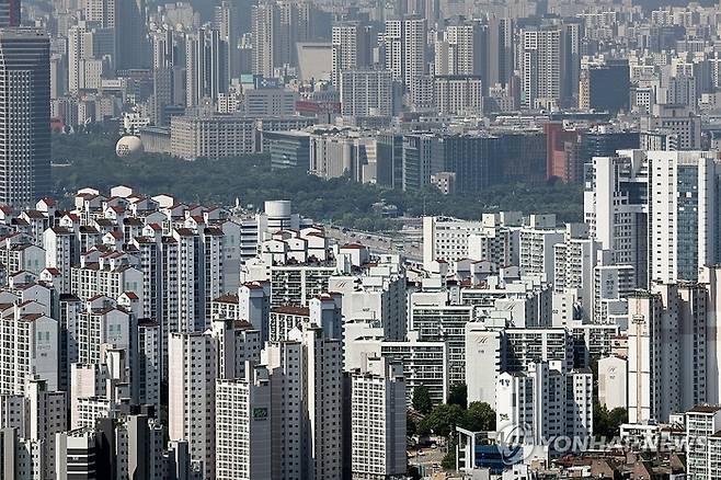 남산에서 본 서울 아파트 모습. [사진 출처 = 연합뉴스]