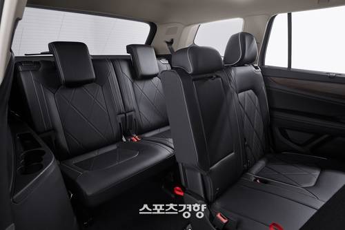 ‘폭스바겐 아틀라스’ 실내 3열 시트가 정사이즈다.