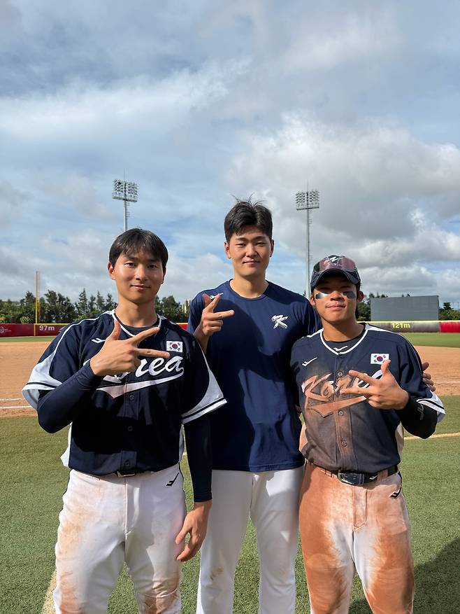 왼쪽부터 한국 야구대표팀 임종성, 최용준, 김병준, (대한야구소프트볼협회 제공)