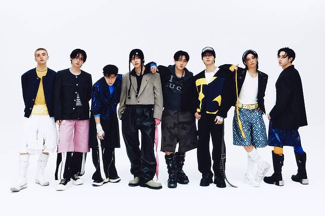 (왼쪽부터) 현진, 리노, 승민, 아이엔, 창빈, 한, 필릭스, 방찬