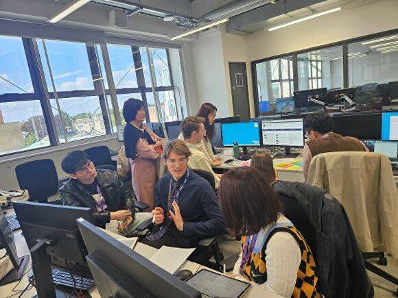 영국 킹스턴대학교에서 진행되고 있는  인공지능(AI) 기반 교원연수 모습 [사진=대전시교육청]