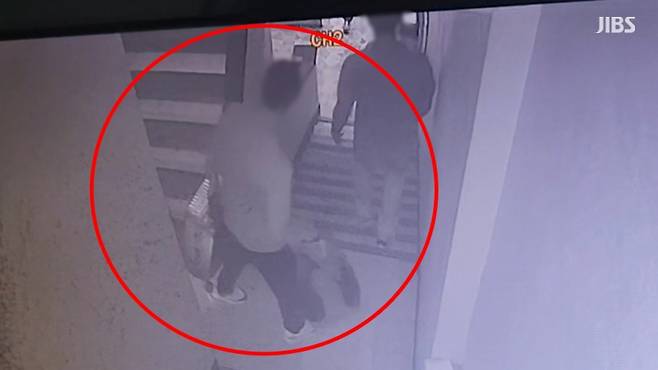 제주에 밀입국해 서귀포시의 한 모텔에 숨어있다 검거된 중국인