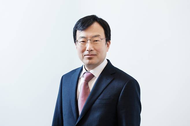 윤수영 LG디스플레이 최고기술책임자(CTO). LG디스플레이 제공&nbsp;