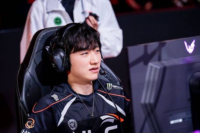 [서울=뉴시스] '리그 오브 레전드(LoL)' e스포츠 한국 프로 리그 'LoL 챔피언스 코리아(LCK)' 한화생명e스포츠 소속 정글러 '피넛' 한왕호 (사진=라이엇 게임즈 제공) *재판매 및 DB 금지