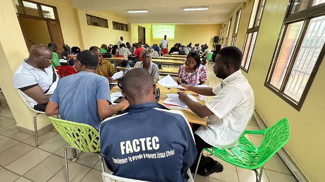 카메룬은 목회자와 지도자들의 신학 교육이 부족하고 재정적으로 자립하지 못하는 교회들이 많다. 곽여경 선교사 제공