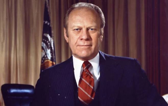 제럴드 포드 전 미국 대통령(1974∼1977년 재임). 리처드 닉슨 행정부의 부통령으로 있다가 닉슨이 워터게이트 사건으로 하야한 뒤 대통령직을 승계했다. 3년도 안 되는 짧은 임기 동안 두 차례 암살 위기를 겪었는데 공교롭게도 범인이 모두 여성이었다. 세계일보 자료사진