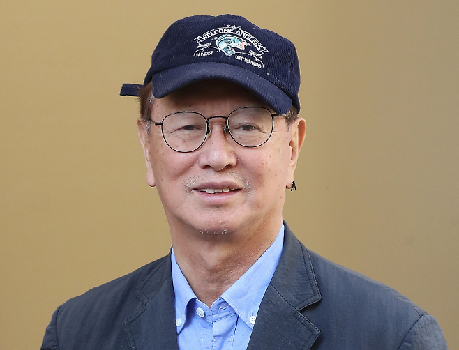 ‘개그계 대부’로 불리던 코미디언 전유성이 25일 별세했다. 연합뉴스