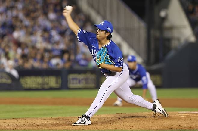 ▲ 내년 선발 한 자리를 놓고 경쟁을 벌일 수도 있는 양창섭 ⓒ삼성라이온즈