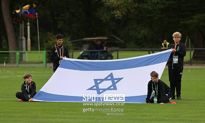 ▲ 물론 이스라엘 축구대표팀 전력이 UEFA 제재 여부와 상관없이 FIFA 월드컵 본선행을 거머쥘 수 있느냐는 다른 차원의 문제다.&nbsp;현재 이스라엘은 유럽예선 I조에서 노르웨이, 이탈리아에 이어 3위를 달리고 있다.&nbsp;본선 직행 티켓이 주어지는 조 1위는 사실상 멀어진 상태다.&nbsp;조 2위국에 주어지는 플레이오프 진출권 확보도 '전통의 강호' 이탈리아를 넘어서야 하는데 이마저도 녹록잖은 게 현실이다.