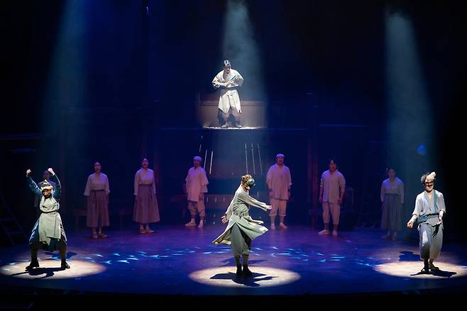 뮤지컬 '스웨그에이지 외쳐, 조선!' 의 한 장면. 사진=화성시문화관광재단