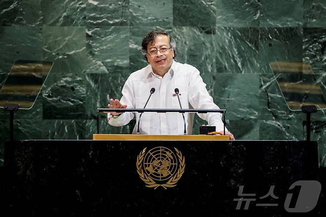 구스타보 페트로 콜롬비아 대통령이 23일(현지시간) 미국 뉴욕 유엔본부에서 열린 제80차 유엔 총회에서 연설하고 있다. 2025.09.23. ⓒ 로이터=뉴스1 ⓒ News1 권준언 기자