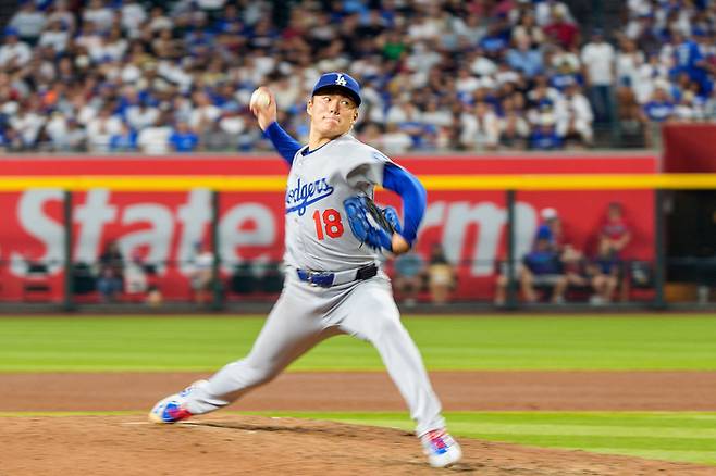 LA 다저스 야마모토 요시노부가 26일(한국시간) 미국 애리조나주 피닉스 체이스 필드에서 열린 2025 메이저리그(ML) 애리조나전에 선발 등판해 역투하고 있다. 사진 | 피닉스=Imagn Images 연합뉴스