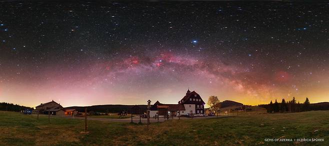 젊은 천체사진가 부문 1위 ‘이제르카의 보석’. Oldřich Špůrek