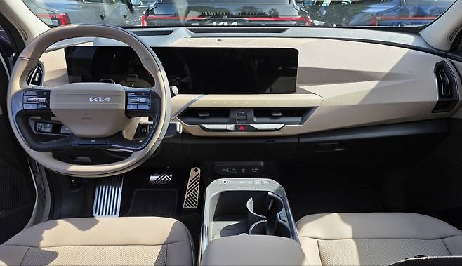 기아 EV5 실내. 서재근 기자