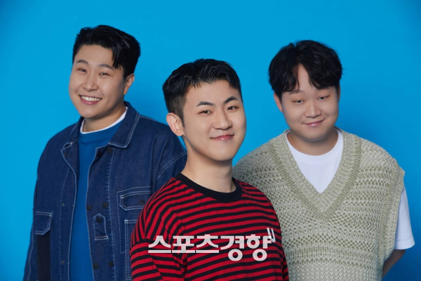 코미디 유튜브 채널 ‘피식대학’의 멤버 이용주(왼쪽부터), 김민수, 정재형. 사진 스포츠경향DB