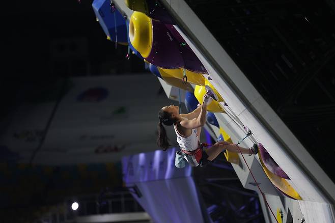 암벽을 오르는 서채현 [대한산악연맹 제공. 재판매 및 DB 금지]