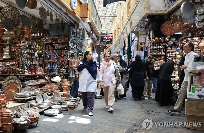 이란 테헤란의 시장 [EPA 연합뉴스 자료사진. 재판매 및 DB 금지]