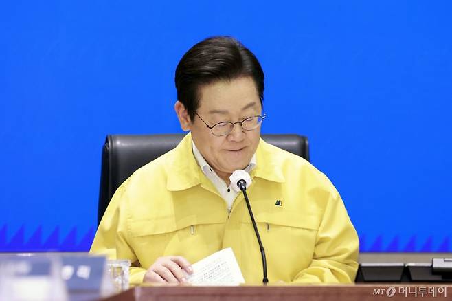 [서울=뉴시스] 최동준 기자 = 이재명 대통령이 28일 서울 종로구 정부서울청사 중앙재난상황실에서 국가정보자원관리원 화재 관련 중앙재난안전대책본부 회의를 주재하고 있다. 2025.09.28. photocdj@newsis.com /사진=최동준