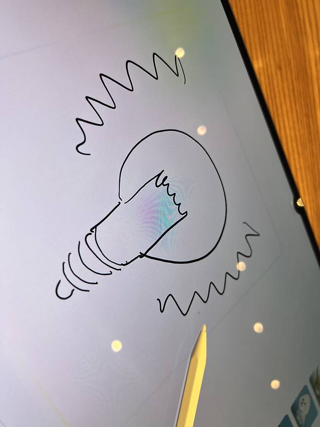 삼성전자 갤럭시 탭 S11 울트라에 포함된 신형 S펜으로 그림을 그린 모습 [박혜림 기자/rim@]