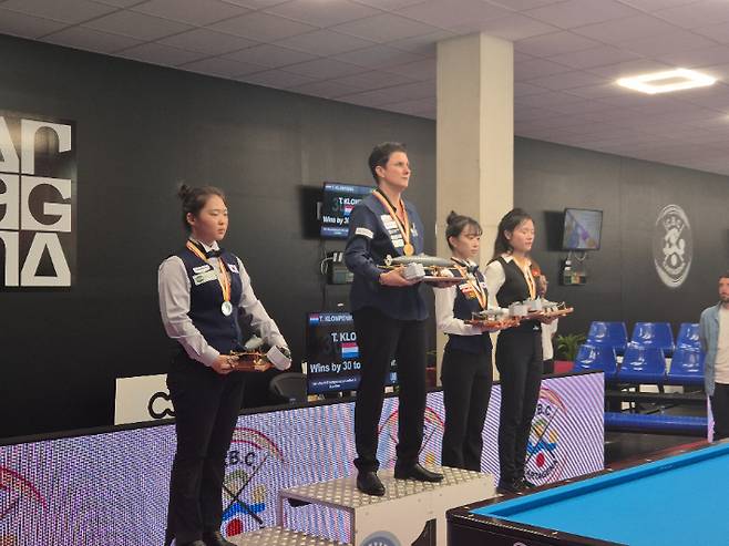 '제13회 세계여자3쿠션선수권대회' 시상식 모습. 연맹