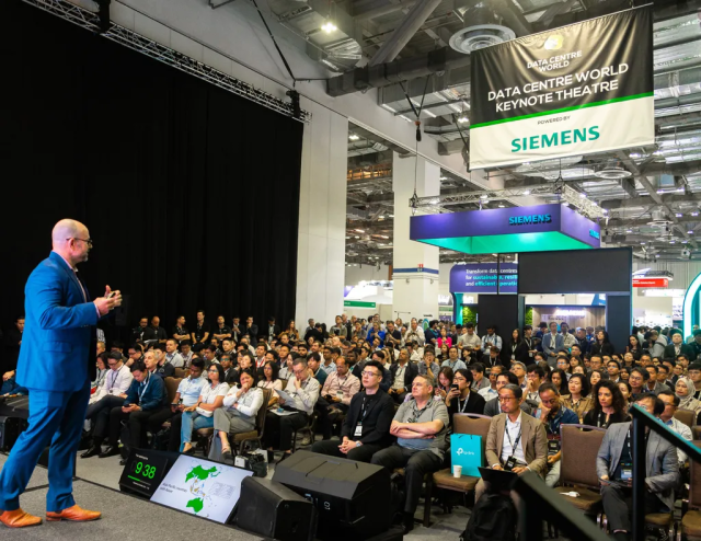 지난해 싱가포르에서 열린 데이터센터 월드 아시아(DCWA) 2024 행사 중 열린 강연 모습. 사진 제공=DCWA
