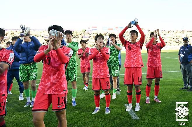 ▲ 28일 칠레 발파라이소 엘리아스 피게로아 브란데르 스타디움에서 한국과 우크라이나의 2025 FIFA U-20 월드컵 조별리그 첫 경기가 열렸다. 한국은 전반에만 2골을 허용하면서 1차전을 아쉽게 패했다. ⓒ 대한축구협회