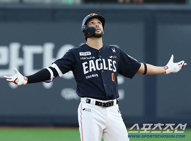 20일 수원 케이티위즈파크에서 열린 KT와 한화의 경기. 3회 1타점 적시타를 날린 리베라토. 수원=송정헌 기자songs@sportschosun.com/2025.09.20/